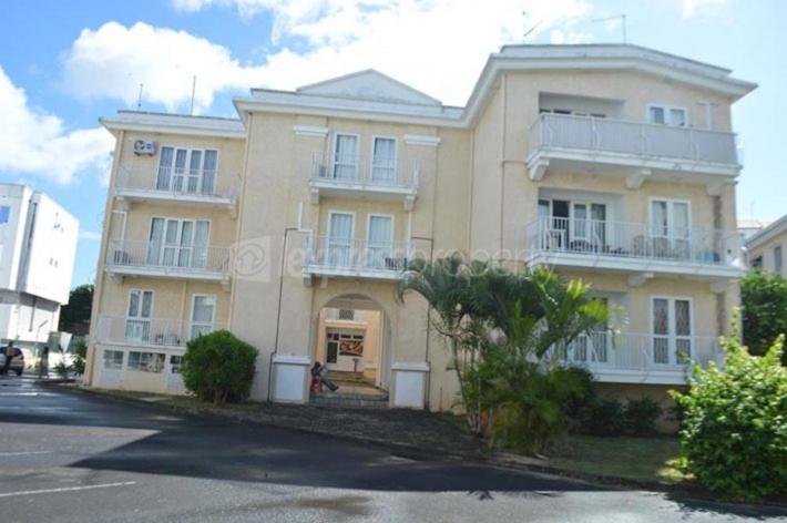 Well Equipped Peaceful 3 Bedroom Apartment Flic en Flac Екстер'єр фото